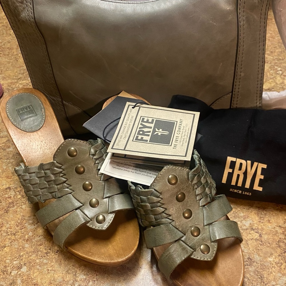 Bundle of 2 Frye bag & sandals